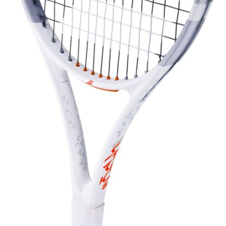 Babolat-Evo-Strike-3
